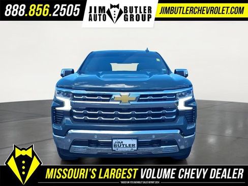 Used 2025 Chevrolet Silverado 1500 LTZ w/ LTZ Premium Package AWD/4WD image 25