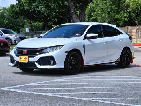 Used 2018 Honda Civic Sport image 7