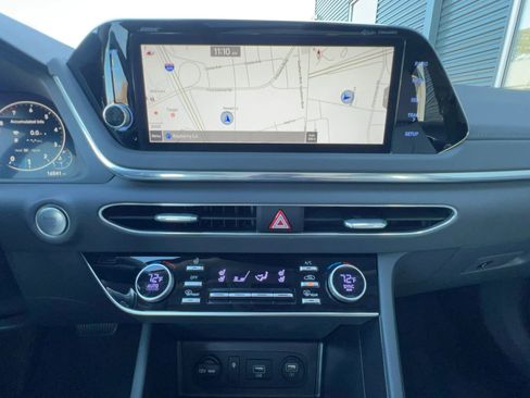 Used 2022 Hyundai Sonata Limited image 21