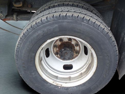 Used 2022 Ford F350 XL w/ Power Equipment Group image 9