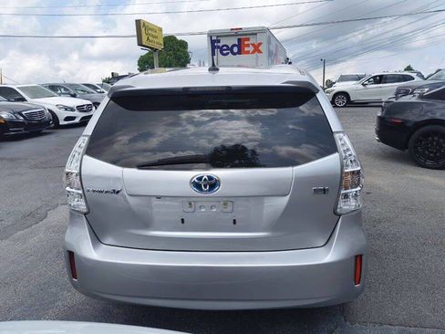 Used 2013 Toyota Prius V Three FWD image 3