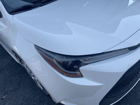 Used 2021 Toyota Corolla LE FWD image 12