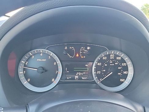Used 2015 Nissan Sentra SR FWD image 32
