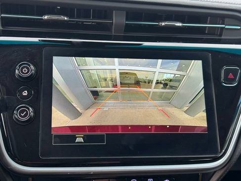 Used 2023 Chevrolet Bolt LT FWD image 4
