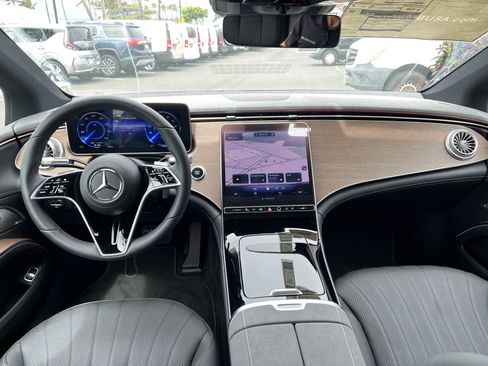 Used 2023 Mercedes-Benz EQS 450+ Sedan image 12