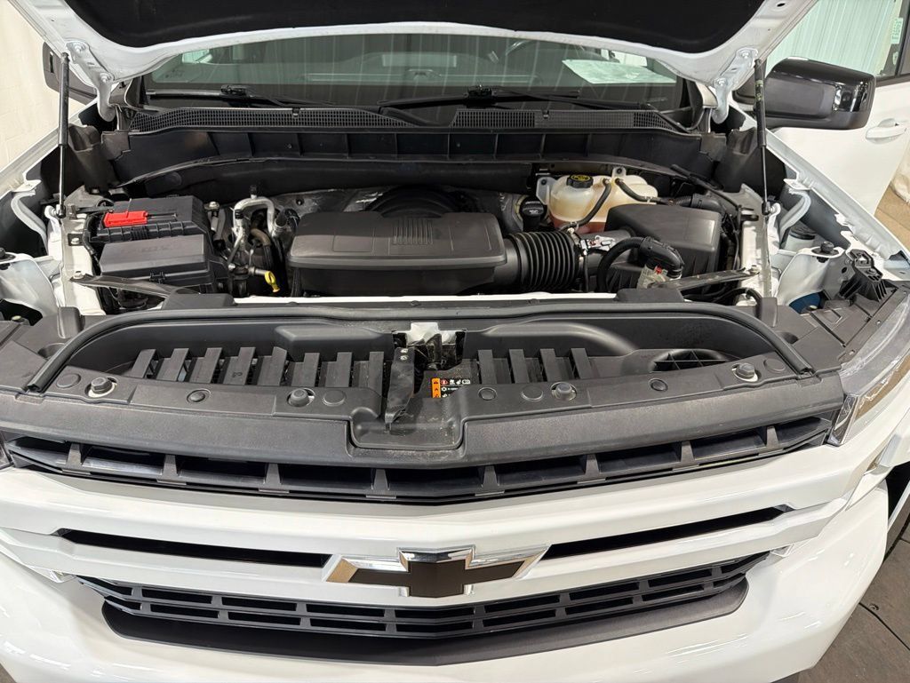 Certified 2022 Chevrolet Silverado 1500 RST AWD/4WD image 36