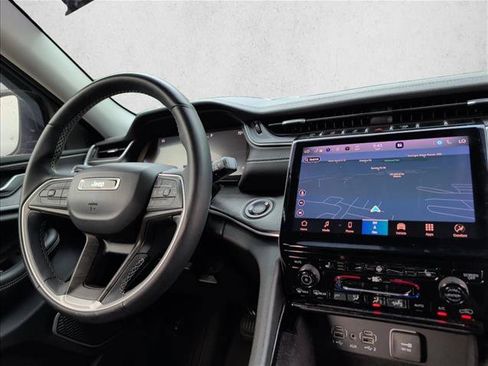 Used 2021 Jeep Grand Cherokee L Limited AWD/4WD image 23