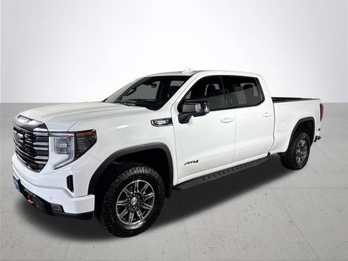 Used 2024 GMC Sierra 1500 AT4 w/ Technology Package AWD/4WD image 2