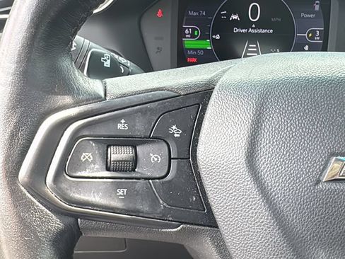 Used 2023 Chevrolet Bolt LT w/ Infotainment Package FWD image 17