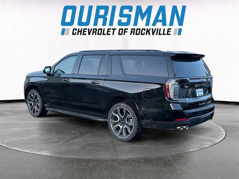 New 2026 Chevrolet Suburban RST w/ RST Capability Package image 4