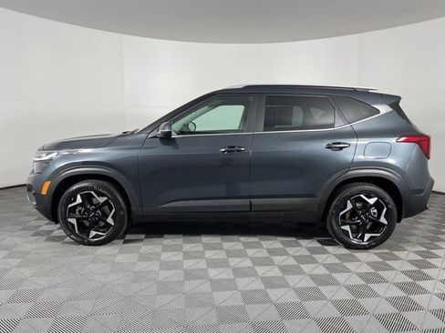 Used 2024 Kia Seltos EX image 4