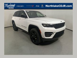 New 2025 Jeep Grand Cherokee Altitude video 1