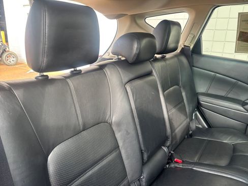 Used 2011 Nissan Murano LE w/ Navigation Pkg image 28