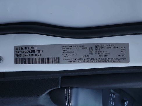 Used 2021 Jeep Grand Cherokee L Laredo w/ Luxury Tech Group I image 26