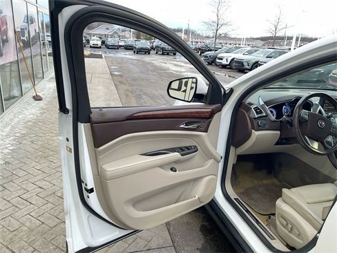 Certified 2012 Cadillac SRX Luxury image 22