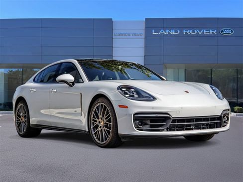 Used 2023 Porsche Panamera Platinum Edition image 3