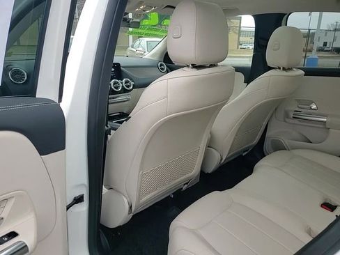 Used 2022 Mercedes-Benz GLA 250 4MATIC w/ Premium Package image 29