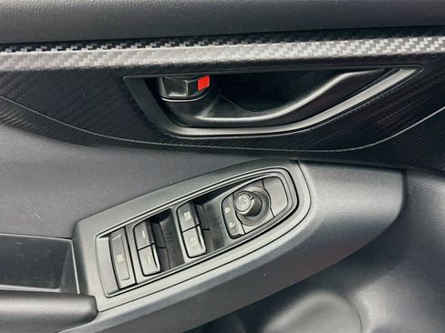 Used 2018 Subaru Crosstrek 2.0i Premium image 15