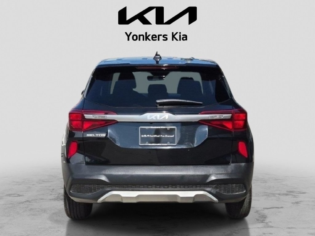 Used 2023 Kia Seltos LX AWD/4WD image 6