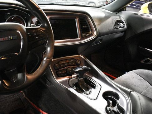 Used 2018 Dodge Challenger R/T Scat Pack image 23