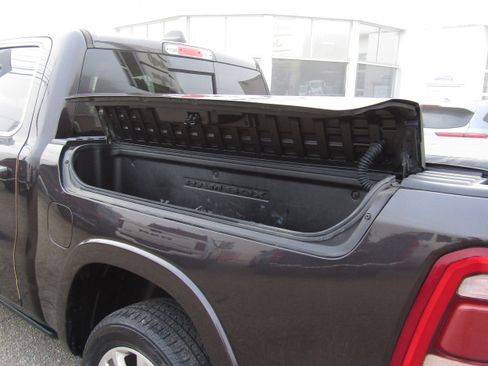 Used 2019 RAM 1500 Limited image 8