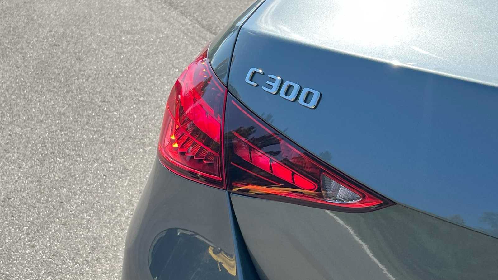 Used 2023 Mercedes-Benz C 300 4MATIC Sedan image 24