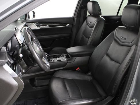 Used 2023 Cadillac XT6 Premium Luxury FWD image 20