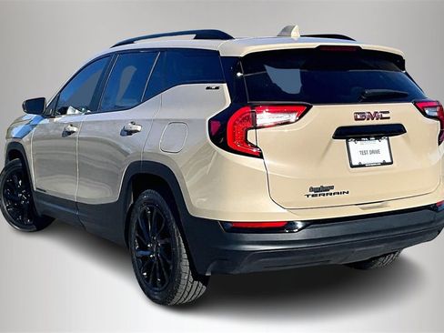 Certified 2023 GMC Terrain SLE w/ Driver Convenience Package image 5