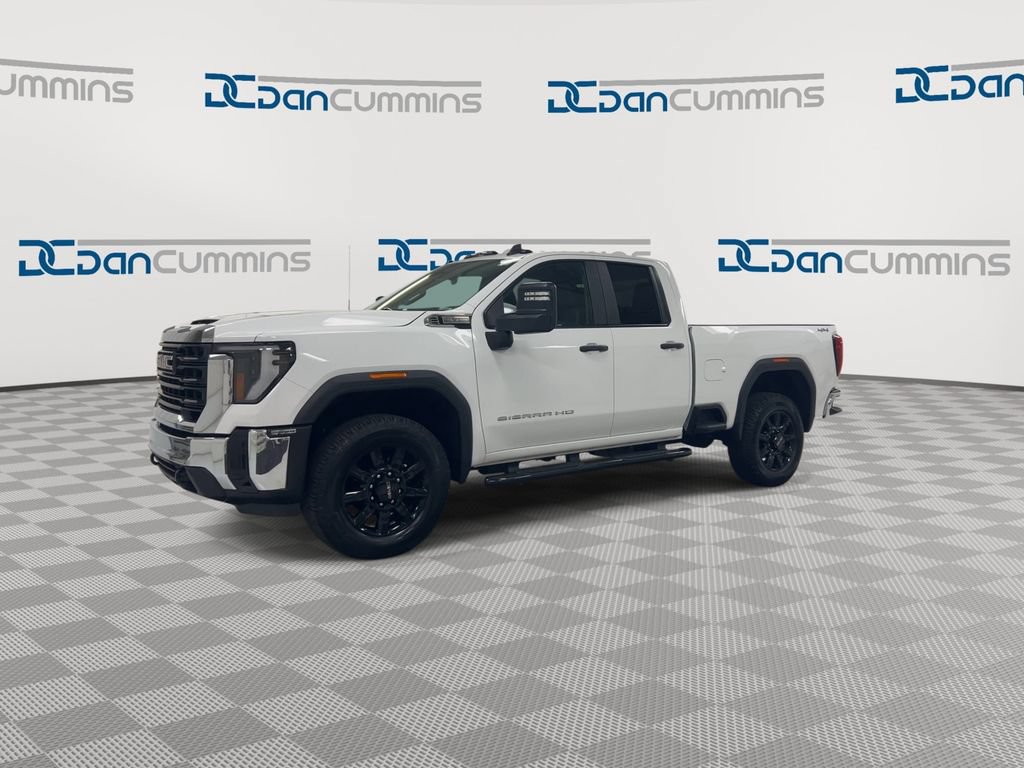 Used 2024 GMC Sierra 2500 Pro w/ Convenience Package AWD/4WD image 4