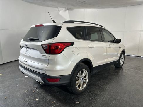 Used 2019 Ford Escape SEL image 11