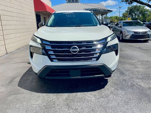 Used 2024 Nissan Rogue S AWD/4WD image 8