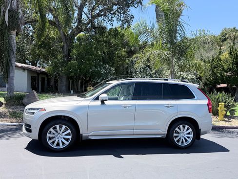 Used 2016 Volvo XC90 T6 Momentum w/ Momentum Plus Package AWD/4WD image 2