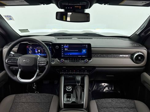 Used 2024 Chevrolet Colorado ZR2 w/ Technology Package image 21