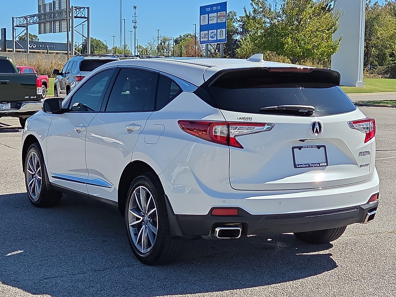 Used 2023 Acura RDX w/ Technology Package AWD/4WD image 4