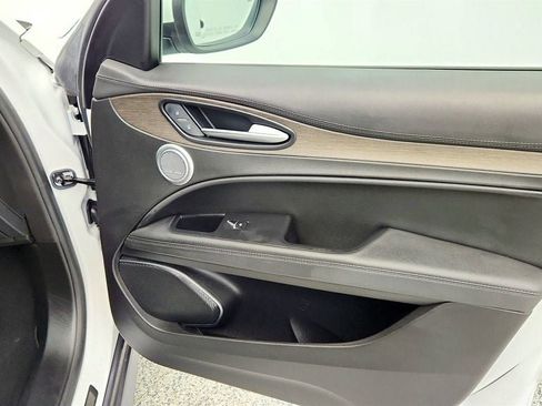 Used 2022 Alfa Romeo Stelvio Ti image 27