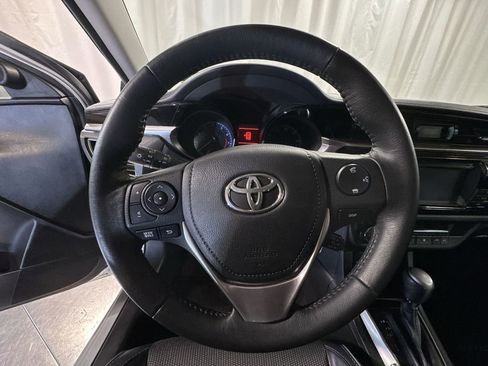 Used 2015 Toyota Corolla S image 22