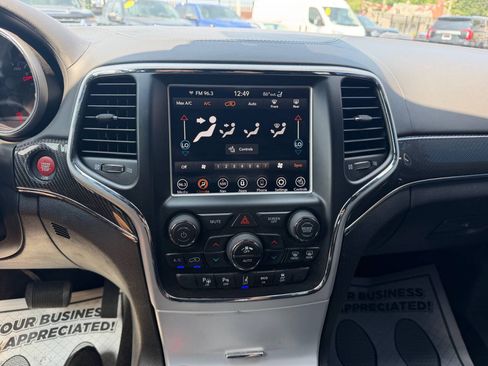 Used 2018 Jeep Grand Cherokee SRT w/ Trailer Tow Group IV AWD/4WD image 15