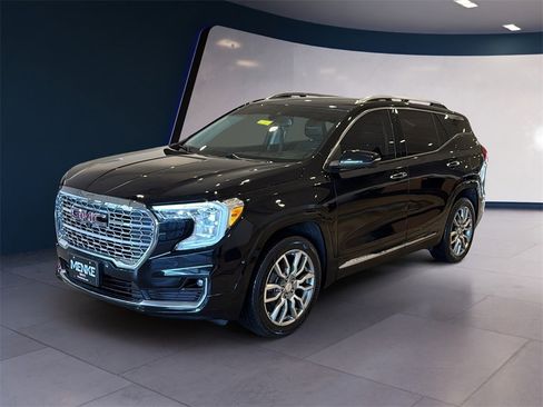 Used 2022 GMC Terrain Denali image 3