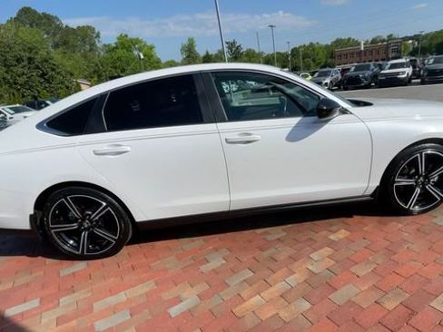 Certified 2023 Honda Accord Sport image 2