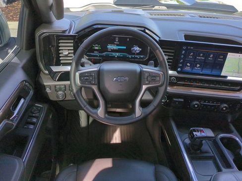 Used 2024 Chevrolet Silverado 1500 LT Trail Boss w/ LT Trail Boss Premium Package image 15