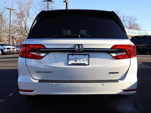 Certified 2024 Honda Odyssey Touring image 6