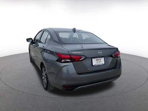 Used 2025 Nissan Versa SV image 11
