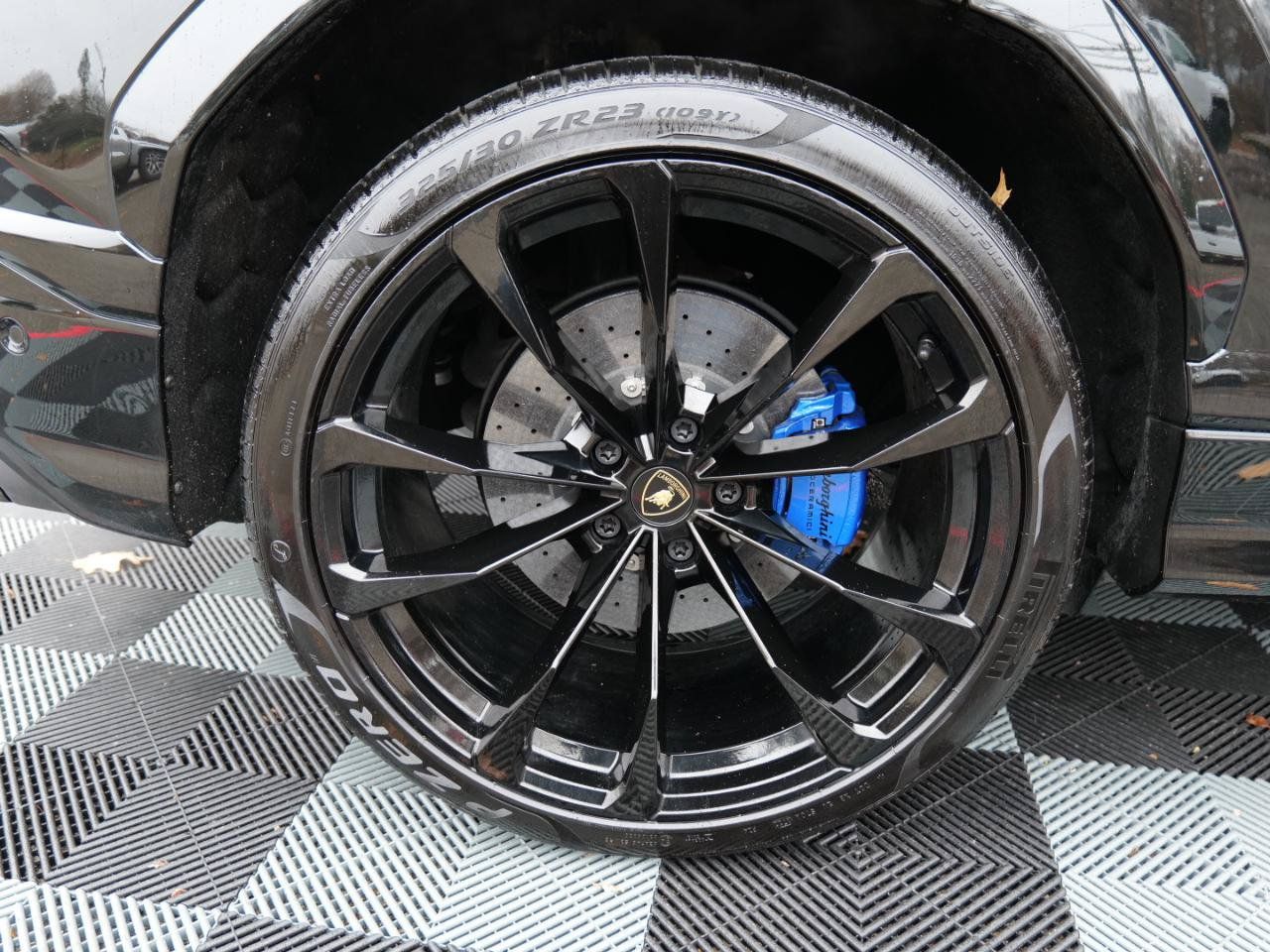 Used 2021 Lamborghini Urus AWD/4WD image 86