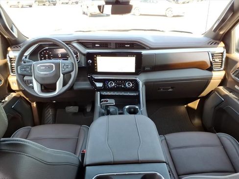 Used 2025 GMC Sierra 1500 Denali w/ Denali Reserve Package AWD/4WD image 26