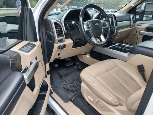 Used 2021 Ford F250 Lariat w/ Lariat Value Package AWD/4WD image 10