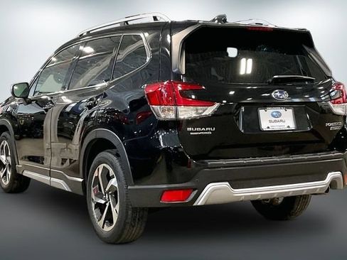 Used 2023 Subaru Forester Touring AWD/4WD image 12