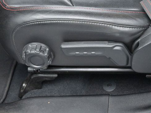 Used 2022 Jeep Wrangler Unlimited Rubicon w/ Cold Weather Group image 13