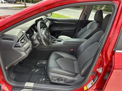 Certified 2023 Toyota Camry SE FWD image 16