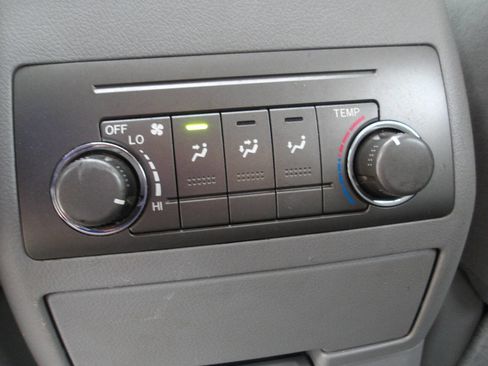 Used 2009 Toyota Highlander 4WD image 16