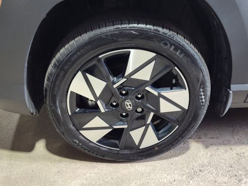 Certified 2024 Hyundai Kona SEL AWD/4WD image 27